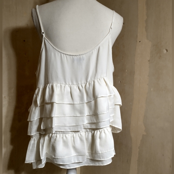 Off White Multi-Layered Ruffled Tank - Picture 3 of 9